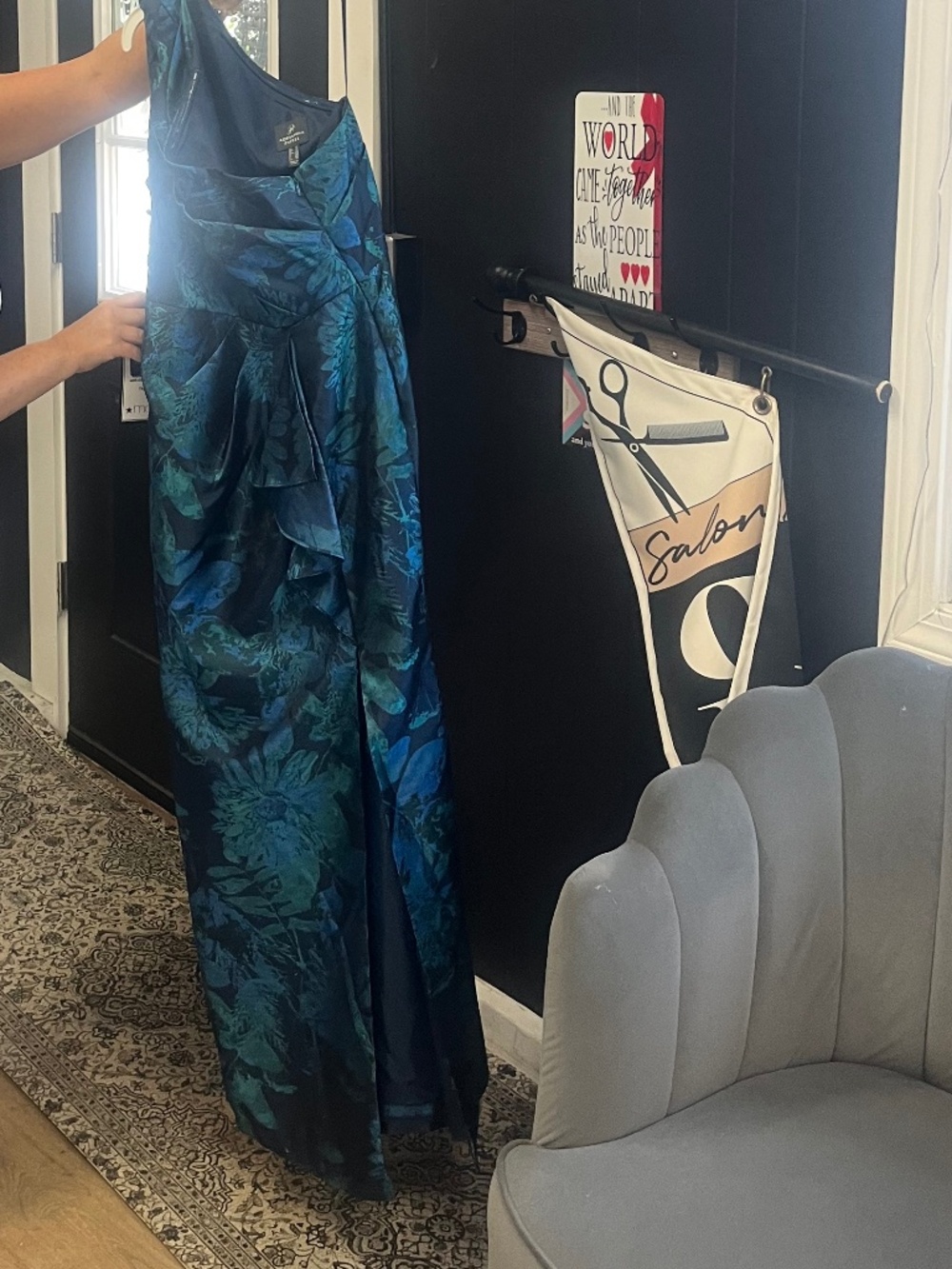 Adrianna Papelle dress - Picture 4 of 5